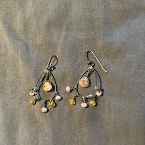 💜5 for $25 Silver and Pink Chandelier Earrings with stone Accents